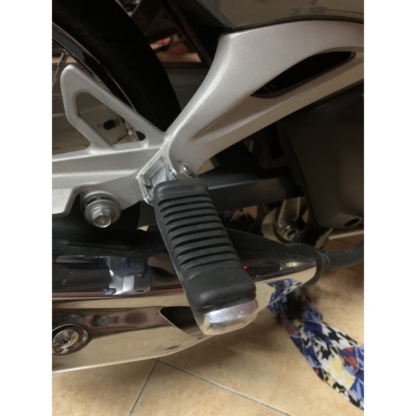 cặp gác chân sau suzuki tiktok thailand gia công sẵn cho wave 125i future 125i