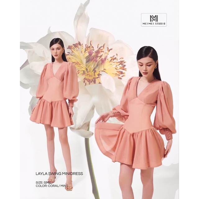 Váy thiết kế xếp ly cổ phối tay ngọc hot hit, lên dáng siêu xuất sắc