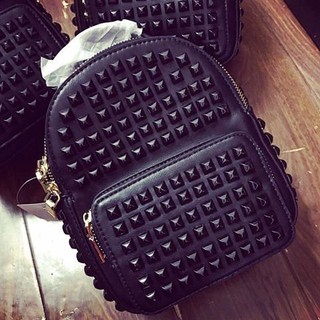 Balo đinh tán siêu hot