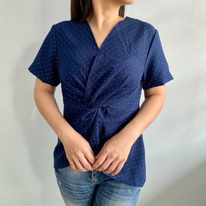 Áo Thun Nữ Họa Tiết Hoạt Hình MICHY TOP Màu Xanh Nước Biển 0103) TCP Wani 23ZBS