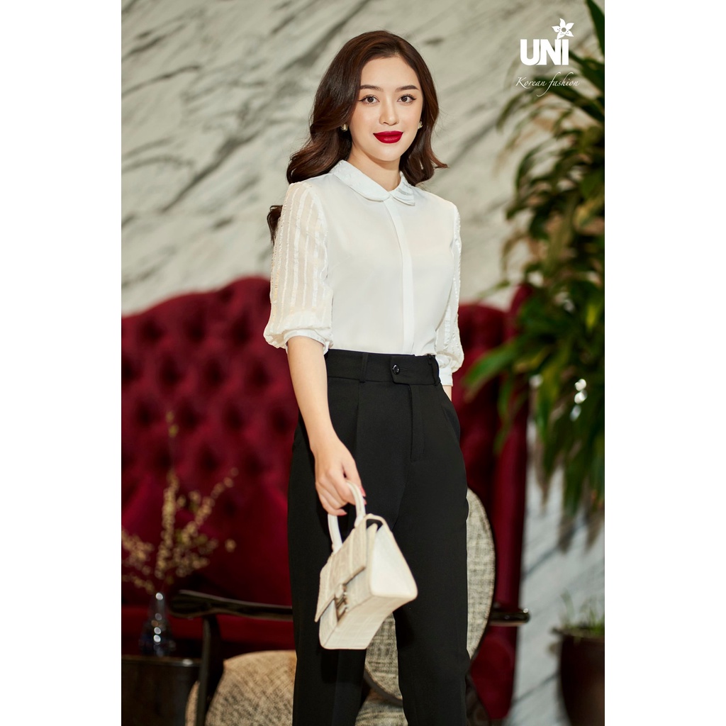 Áo Sơ Mi Nữ UNIVTH Cổ Sen Tay Bồng Phối Ren Họa Tiết Sang Trọng 5A0184