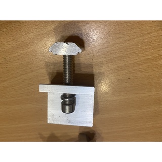 Kẹp pin năng lượng mặt trời _nhôm _bát kẹp biên_kẹp z solar _kích thước 35-40 mm