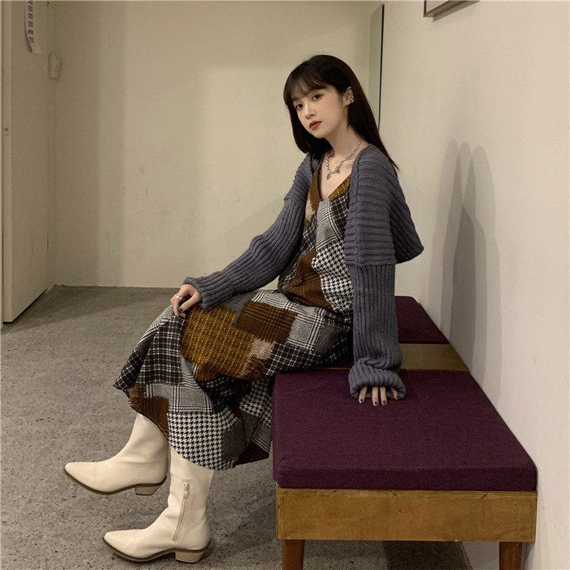 Đầm dài không tay hai dây cổ V họa tiết cá tính cho nữ | BigBuy360 - bigbuy360.vn