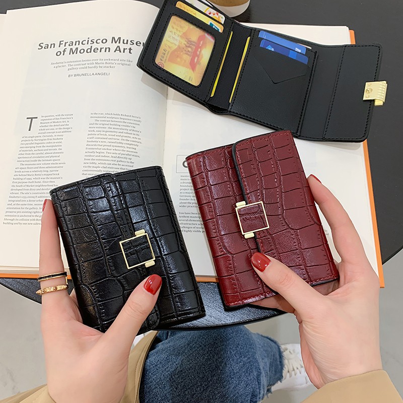 New style, new style, hot sale Small female short Korean version 2021 new fashion alligator motifs embossed lock wallet trend three packs folding card