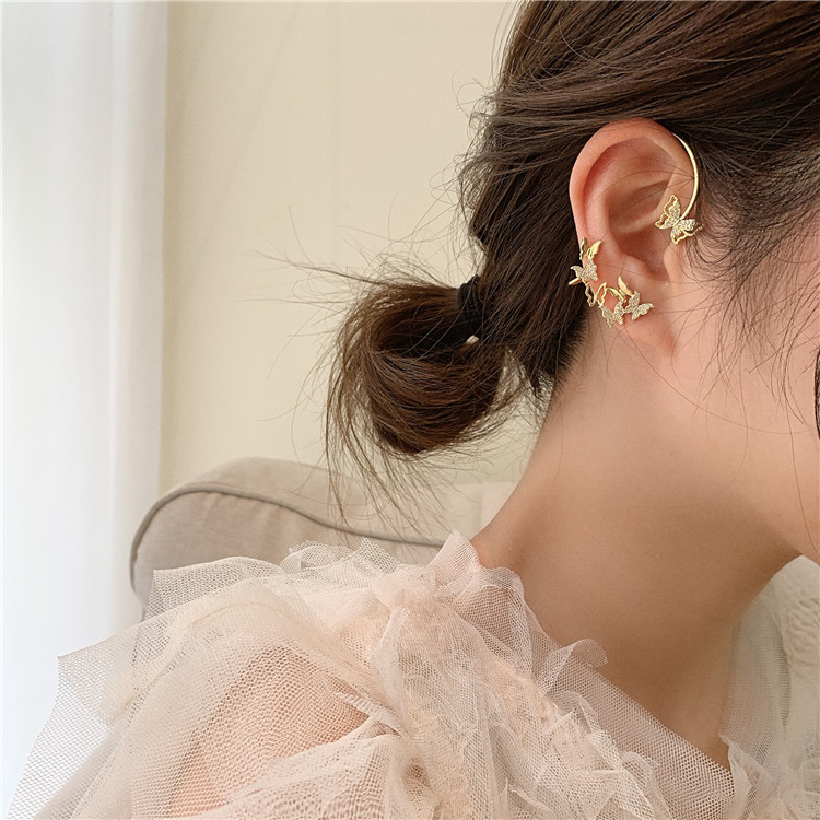 Khuyên Tai Nữ Hình Bươm Bướm Thời Trang Hàn Quốc Xinh Xắn