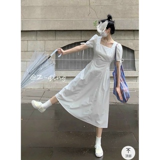 ĐẦM MIDI CỔ VUÔNG