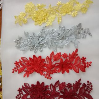 Hoa ren trang trí váy ,áo ( giá 30k/2 bông)