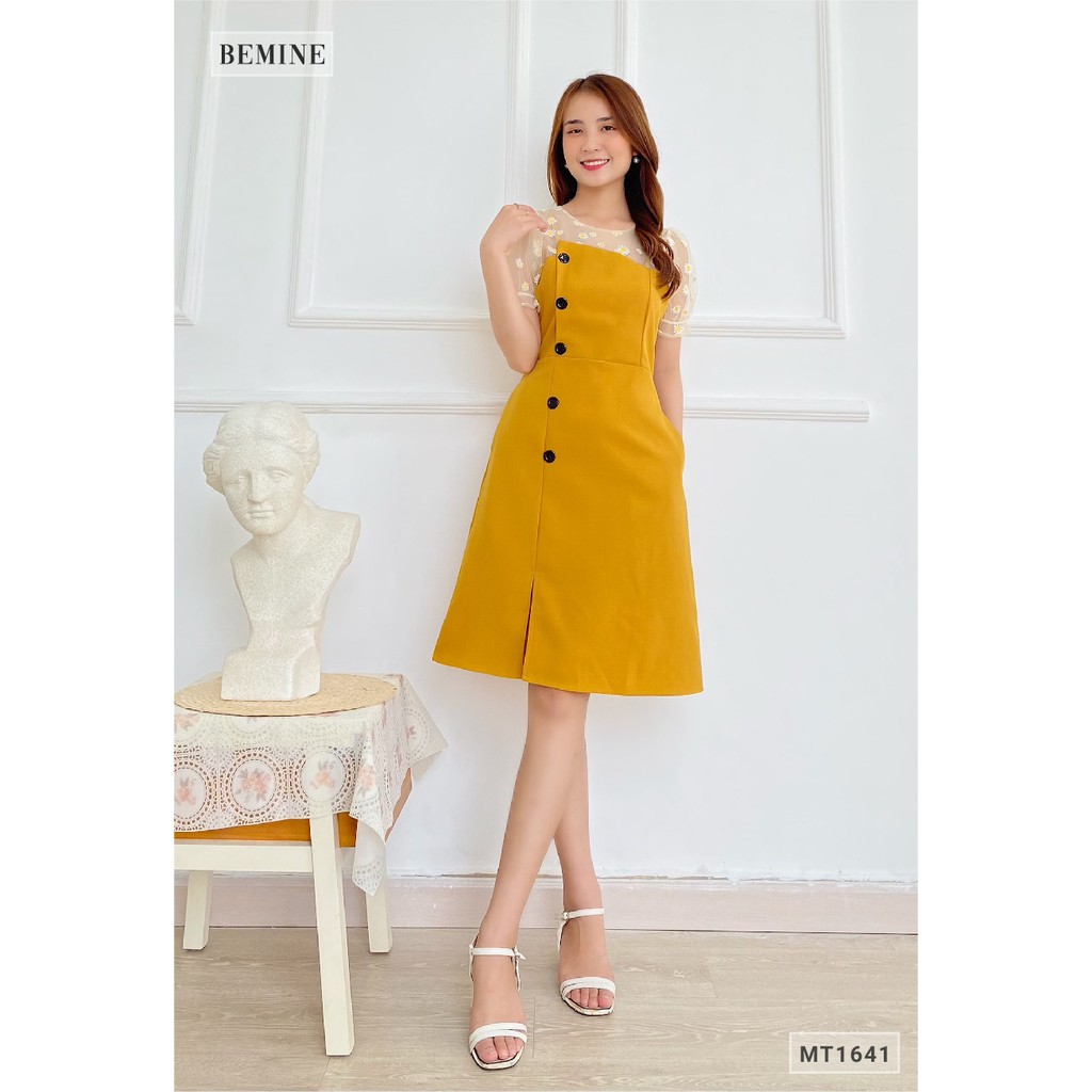 Đầm nữ công sở thiết kế đính nút lệch phối cổ BEMINE MT1641VANG | BigBuy360 - bigbuy360.vn