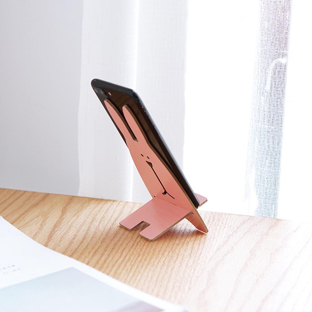 Giá đỡ điện thoại bằng gỗ DIY