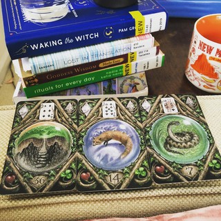 Bài Enchanted Lenormand Oracle