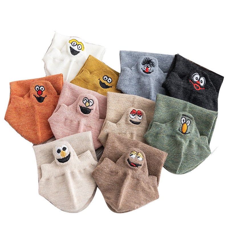 Vớ WAFNHA D220 cổ thấp thêu họa tiết hoạt hình vui nhộn thời trang cho nữ