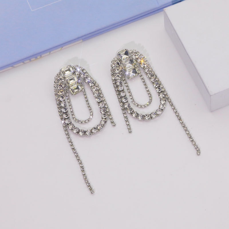 Bông Tai Dáng Dài Đính Kim Cương Ngọc Lục Bảo Phong Cách Âu Mỹ Kiểu Dáng Mới