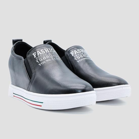 Giày slip on nữ Aokang màu đen đế độn 182432093