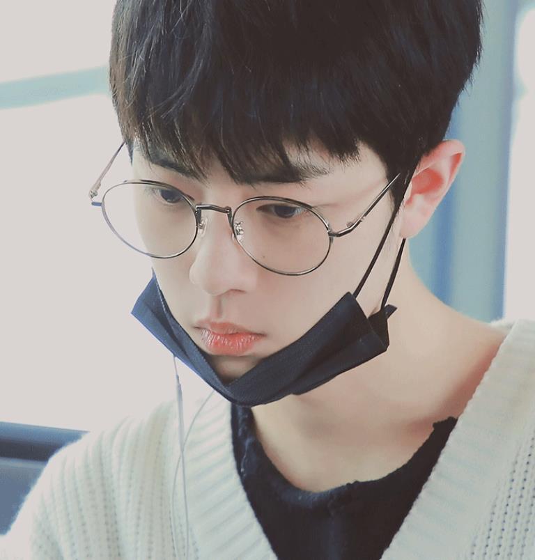 Mắt Kính Gọng Tròn Chống Bức Xạ Phong Cách Hàn Quốc