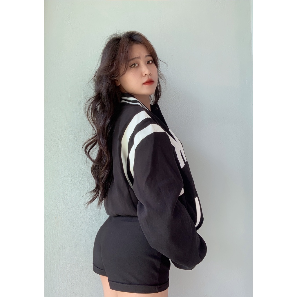 Áo Khoác Nam Nữ Nhung Tăm Jacket Varsity Graffiti King Brand V1 Màu Đen 02