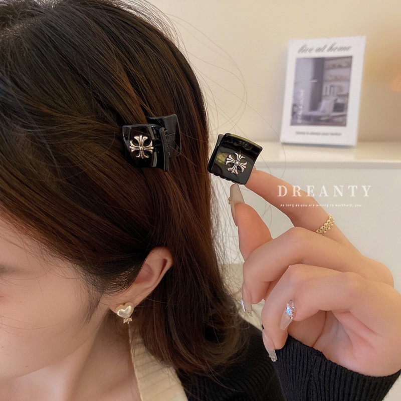 Kẹp Tóc Mini Hình Cá Mập Phong Cách Punk Thời Trang Hàn Quốc Cho Nữ