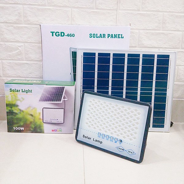 Đèn năng lượng mặt trời chống lóa Solar Lamp khung nhôm 100W - Chính hãng bảo hành 1 năm.