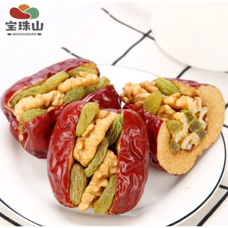 500g Táo đỏ kẹp óc cho và nho khô