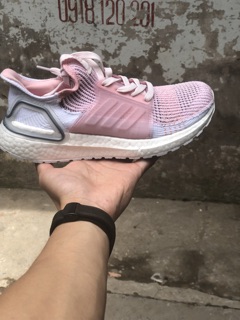 ( đủ hộp) U.b 2019 5.0 sẵn 36-37-38 ( 1:1)