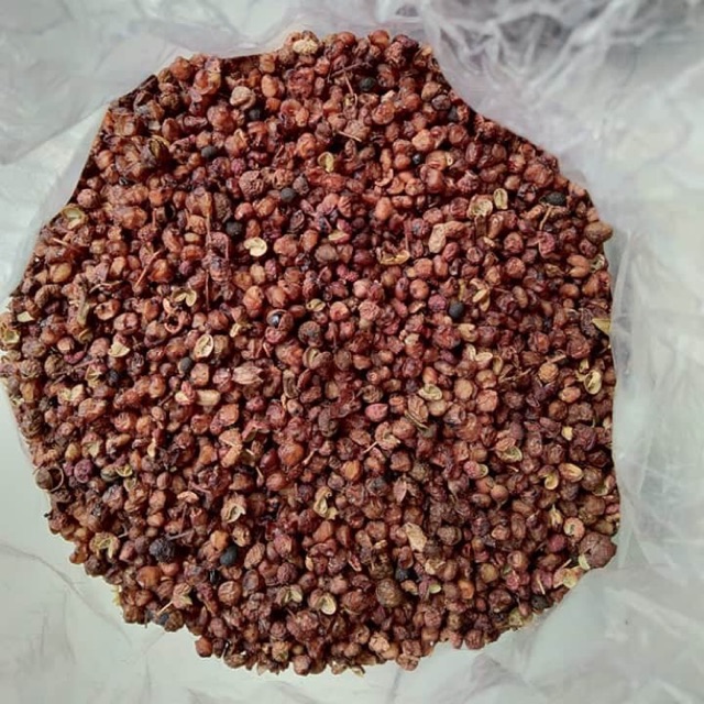 Xuyên tiêu đỏ