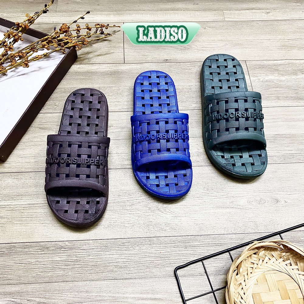 Dép nam LADISO dùng đi trong nhà tolet chất liệu cao cấp siêu êm không xẹp lún có lỗ thoáng khí cực kì thoải mái TT352