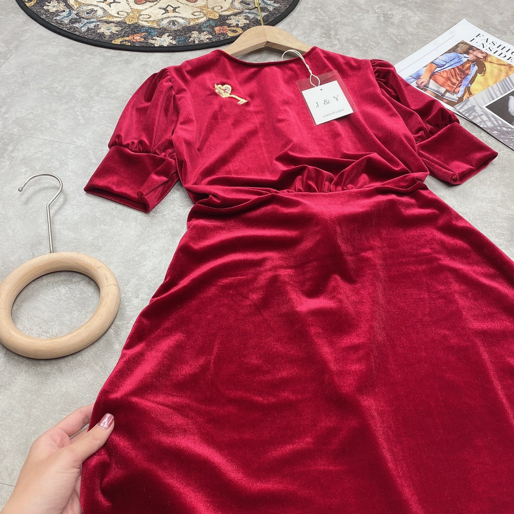 Váy Xòe Đỏ, Đầm Nhung Đỏ Cổ Tròn Tay Phồng Thời Trang Thu Đông Cho Mùa Giáng Sinh Sang Trọng Quý Phái. | BigBuy360 - bigbuy360.vn