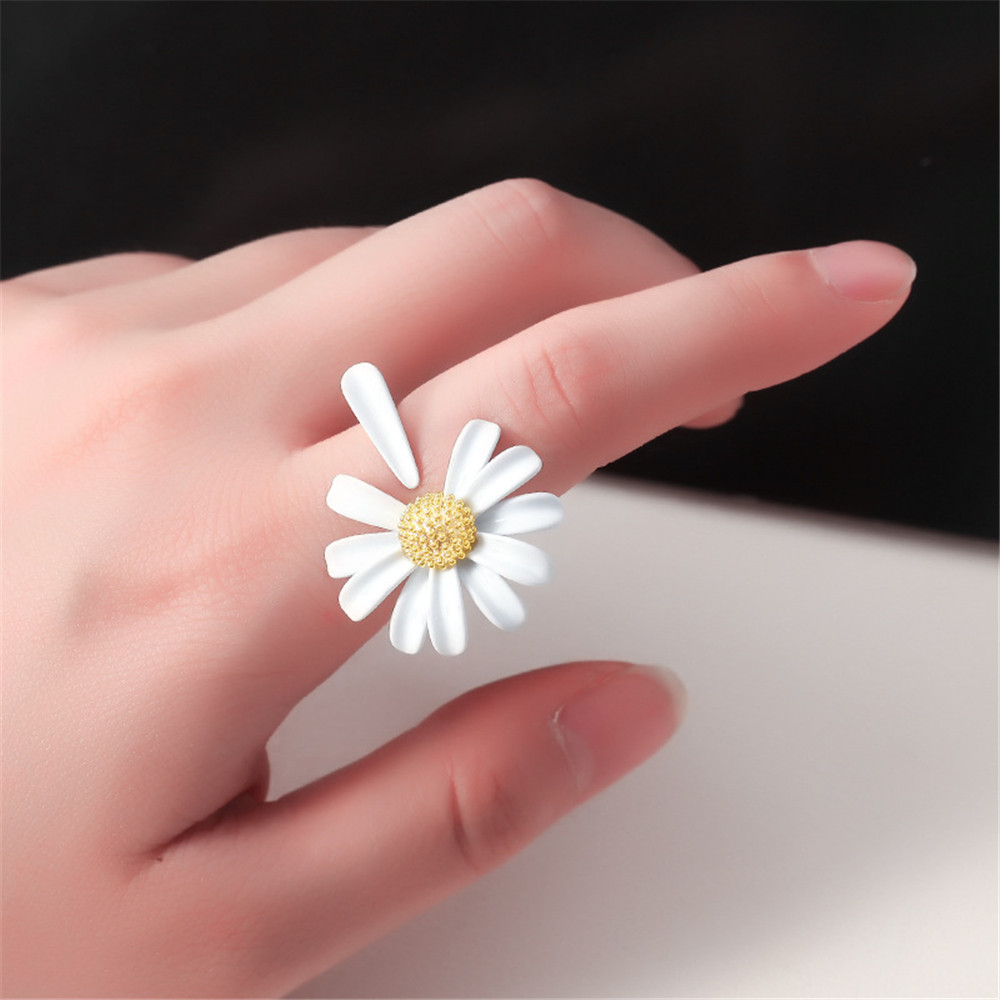 Nhẫn/Dây chuyền hình hoa cúc nhỏ thời trang dành cho nữ