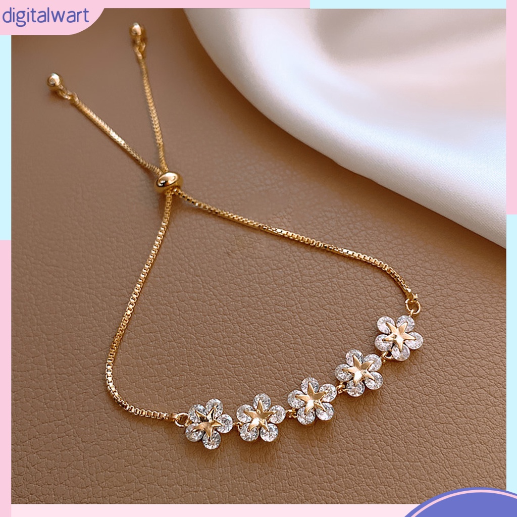 Vòng tay mạ vàng mặt hình hoa đính đá pha lê nhân tạo sang trọng quý phái dành cho nữ