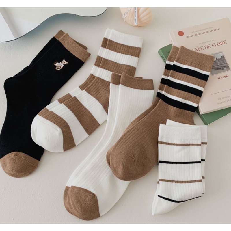 Vớ tất unisex cổ cao sọc trơn màu nâu kem đen Vintage