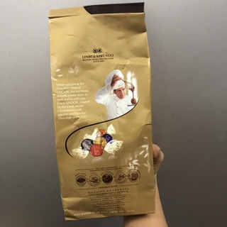 SOCOLA MIX LINDT LINDOR 600G