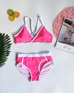 Bikini đắp chéo viền trắng dễ thương