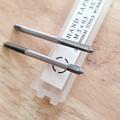 BỘ 2 CÂY VÍT TARO REN TRONG CẦM TAY SIZE M3