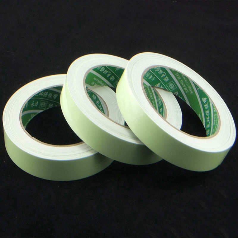 Băng keo PET dạ quang dán tường cảnh báo kích thước 10m 25mm