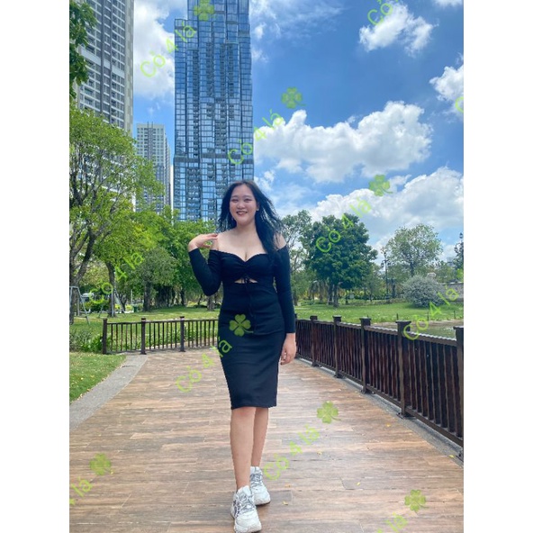 ĐẦM BODY TRỄ VAI RÚT NGỰC 2 MÀU ĐEN VÀ SỌC