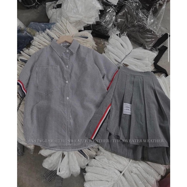 Set bộ Thomb chân váy xoè áo sơ mi, Set đồ nữ hoạ tiết kẻ sọc phong cách Hàn Quốc