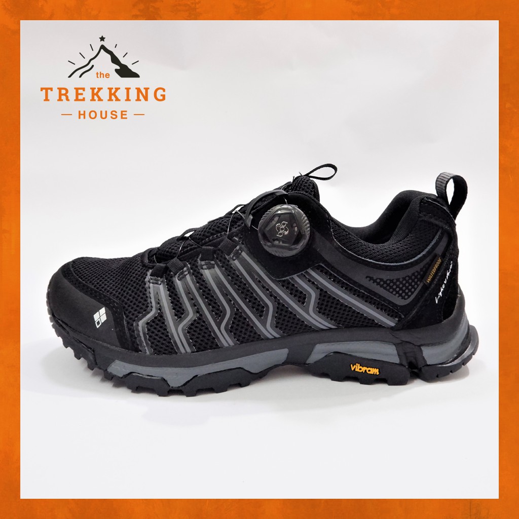 Giày leo núi trekking chống thấm nước Montbell 2 màu Đen Đỏ, Giày phượt dã ngoại outdoor khóa Boa