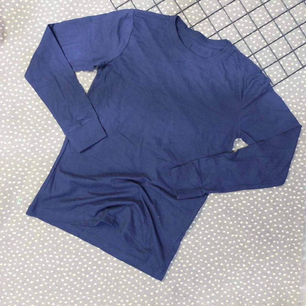 Aó Thun Dài Tay Trơn -Chất Cotton -VNXK -Thấm Hút Mồ Hôi Cực Tốt -