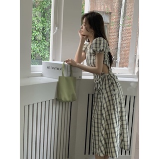 Váy dáng dài khoét eo kẻ caro