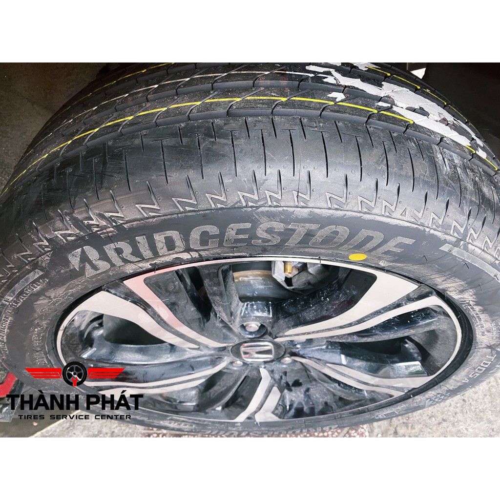 Vỏ xe Bridgestone Turanza T005 225/50R17 dành cho Honda Civic