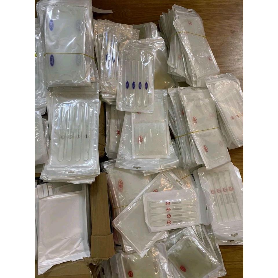 Bộ 10 Miếng Dán Silicon Chống Xước Hõm Cửa, Tay Nắm Cửa, Gương Có Logo Hãng Xe | BigBuy360 - bigbuy360.vn