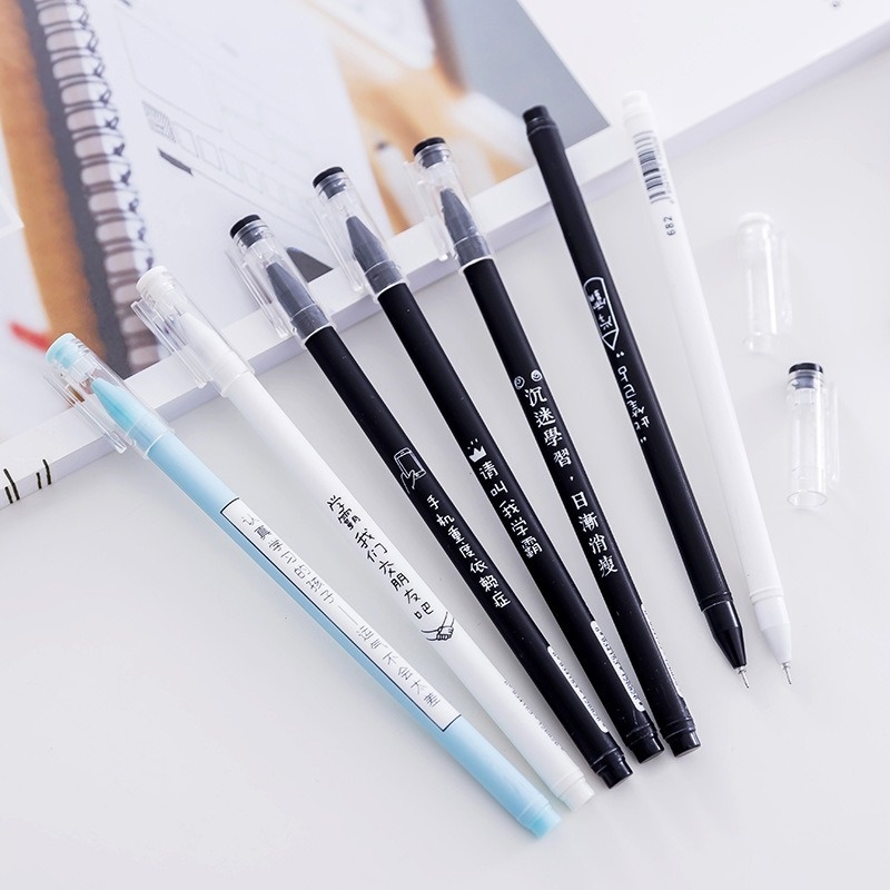 1 Bút Bi Mực Đen Ngòi 0.5mm Hình Nhân Vật Hoạt Hình Đáng Yêu