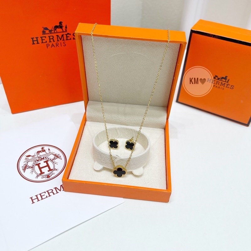 Sét trang sức titan cỏ bốn lá xinh, phụ kiện vòng cổ,khuyên tai nữ cao cấp