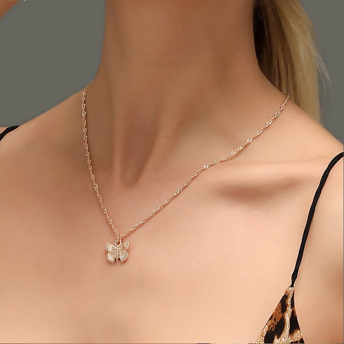 Dây chuyền mặt bươm bướm đơn giản cá tính