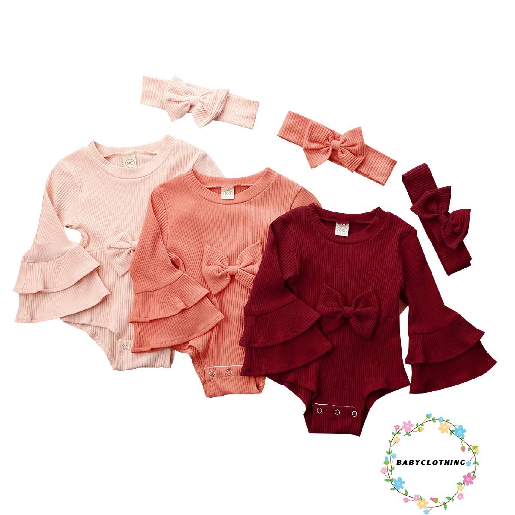 Set 2 món đồ gồm áo liền quần bằng len phối bèo tay ống loe kèm băng đô cho bé