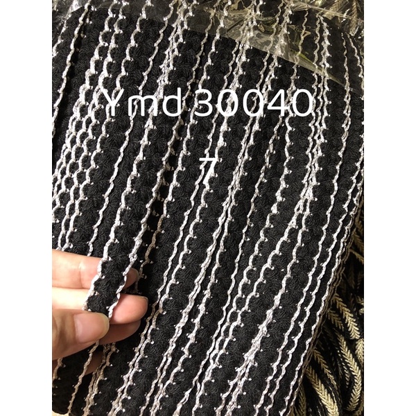 Dây trang trí áo dạ + đá nhân tạo + dây tết+ đen trắng