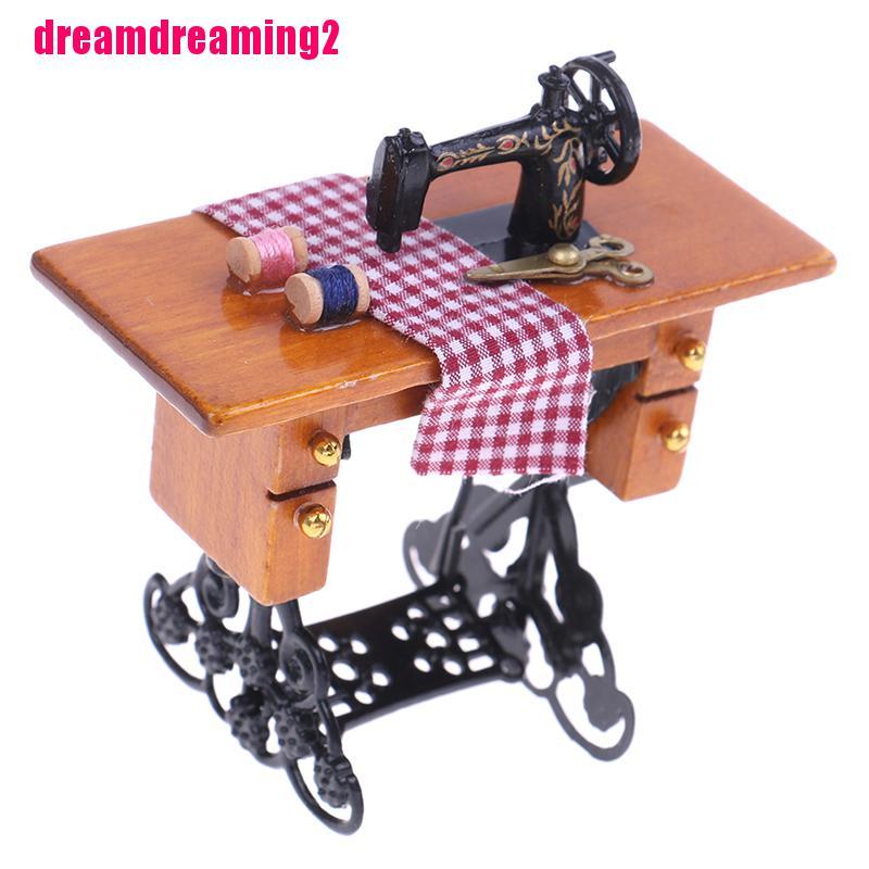 Mô hình máy may mini trang trí nhà búp bê tỉ lệ 1: 12