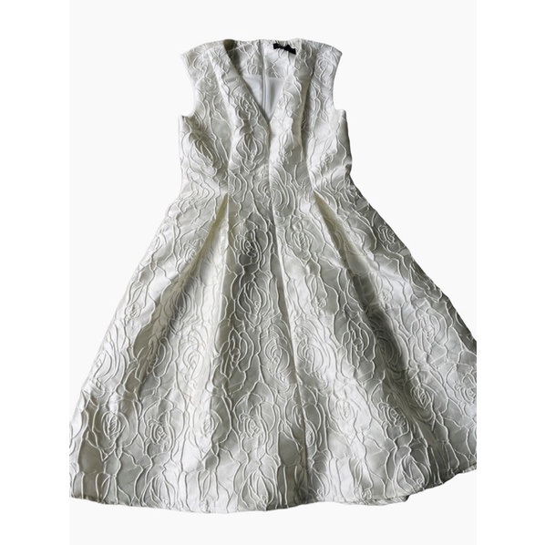 Đầm Talbots dư xịn gấm dệt hoa nổi siêu đẹp