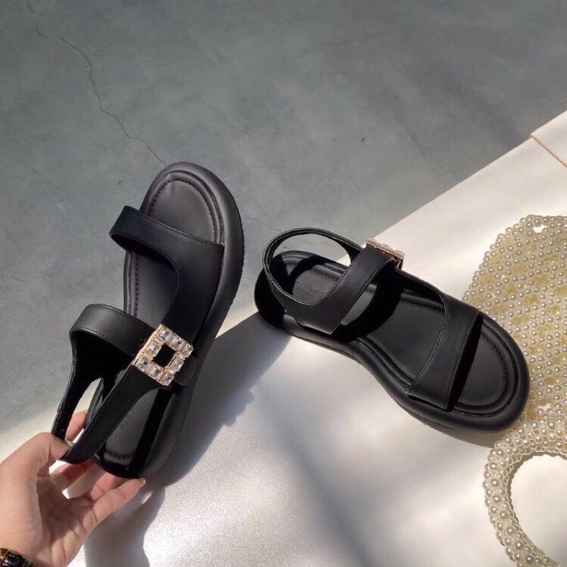 Sandal khuy đá vuông siêu nhẹ