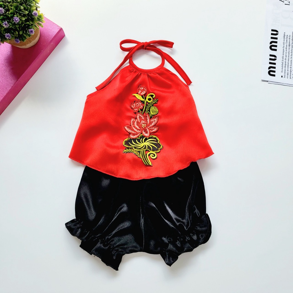 Yếm Đào ,Yếm lụa hoa thêu màu hồng cho bé gái từ 3-15kg