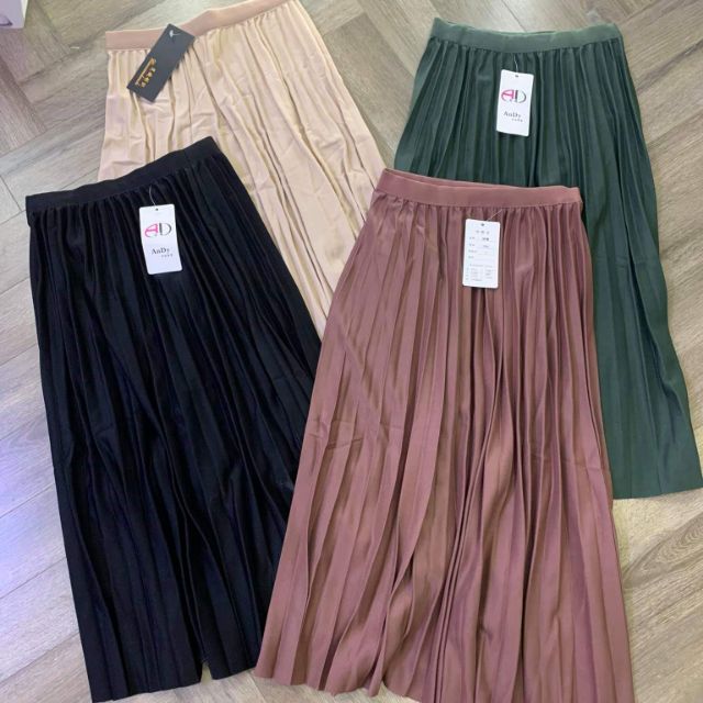 Chân váy xếp ly dáng dài